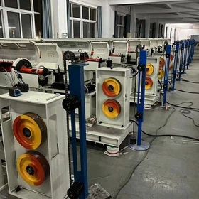 Stranding tshuab lwm tus neeg tsim qauv thiab tsim qauv rau xaim xim teeb tsa...